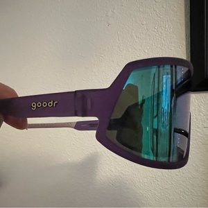 Goodr Look ma no hands sunglasses